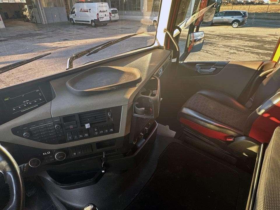 Volvo FH 540 42T 4x2 Photo 19