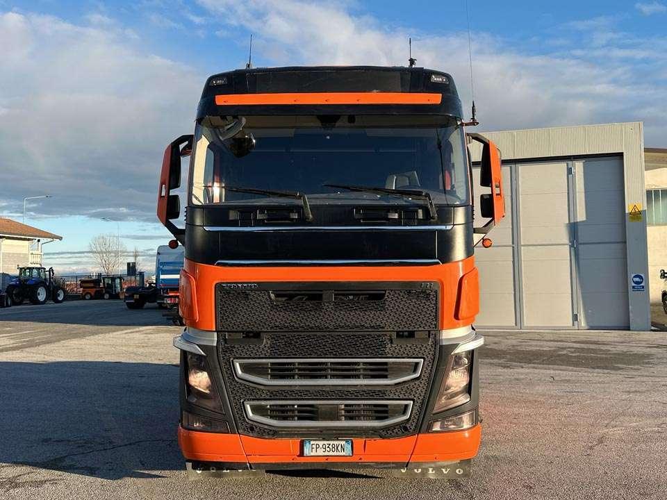 Volvo FH 540 42T 4x2 Photo 23