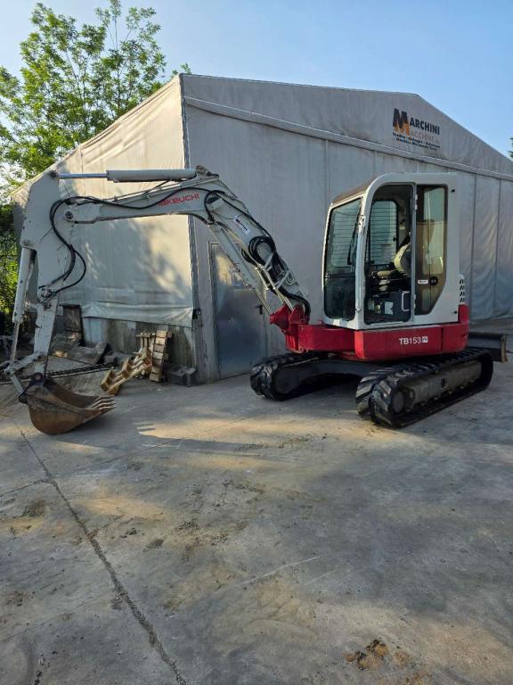 Takeuchi TB 153 FR Photo 3