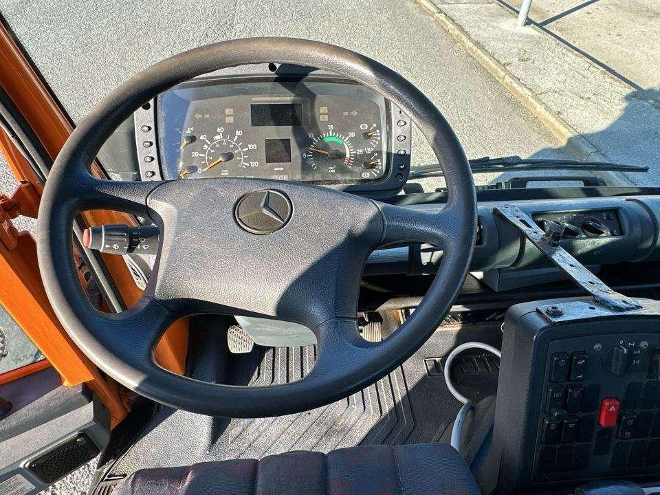 Mercedes-Benz Unimog 405-10 4X4 Photo 12