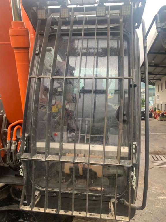Hitachi ZX210LCN-6 Photo 4