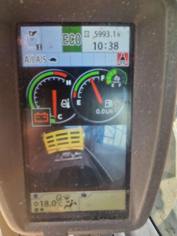 Hitachi ZX210LCN-6 Photo 5