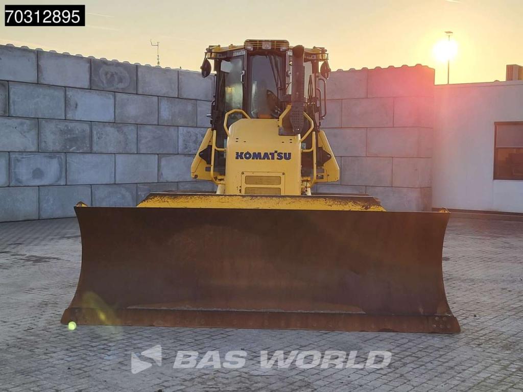 Komatsu D61 PX -24 Ripper Valve Photo 9