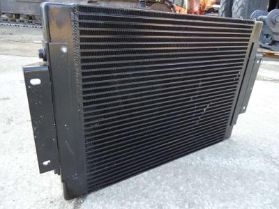 Refroidisseur d'huile hydraulique pour Fiat Kobelco/Fiat Hitachi W270 en vente par OLM 90 Srl
