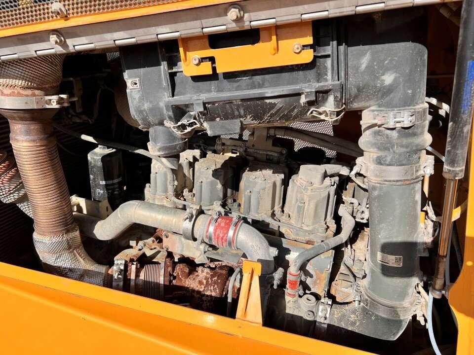 Liebherr 736 Photo 16