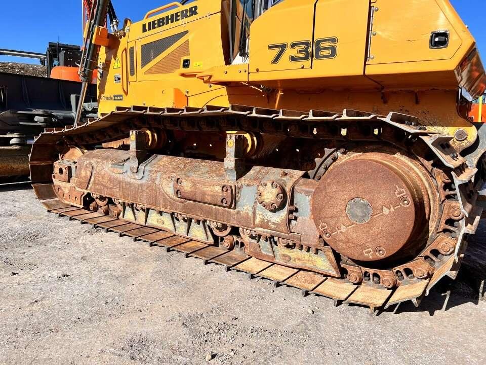 Liebherr 736 Photo 4