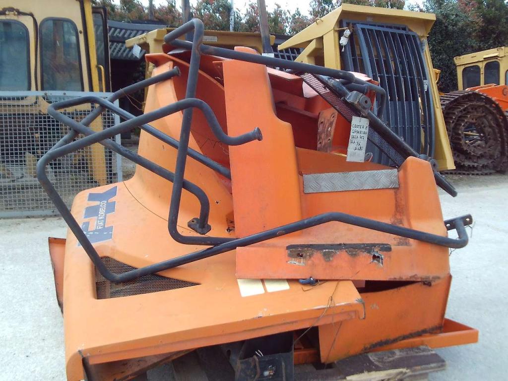 Capot et panneau de carrosserie pour Fiat Kobelco W190 Photo 2