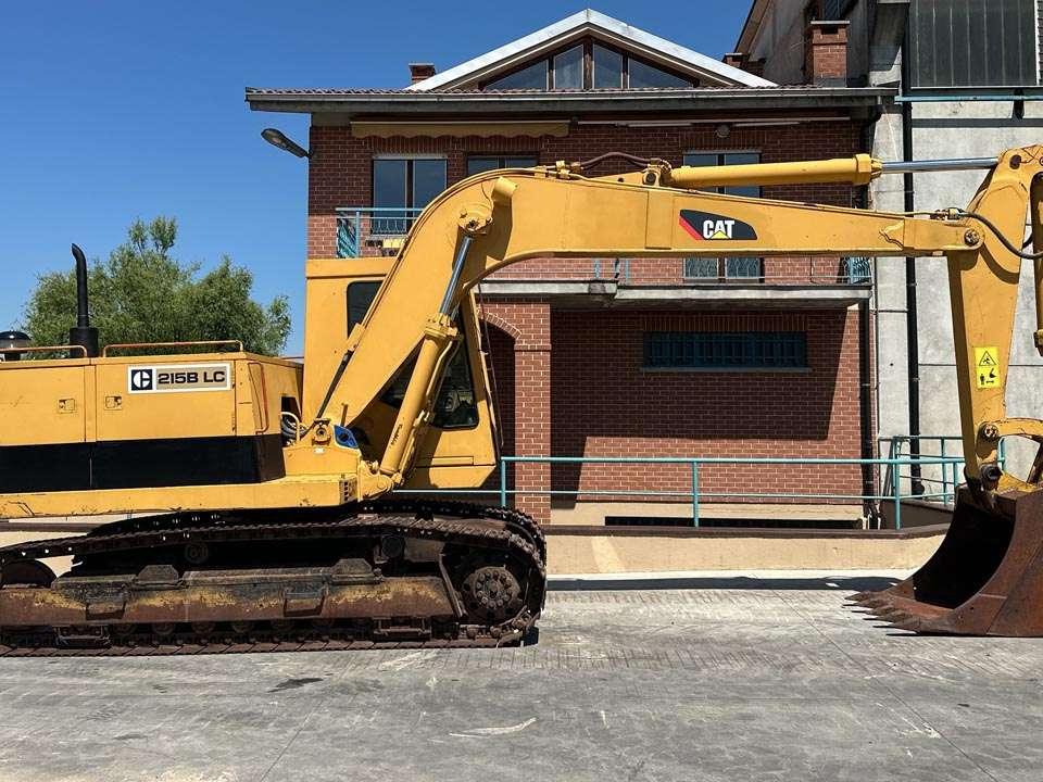 Caterpillar 215B LC Photo 18