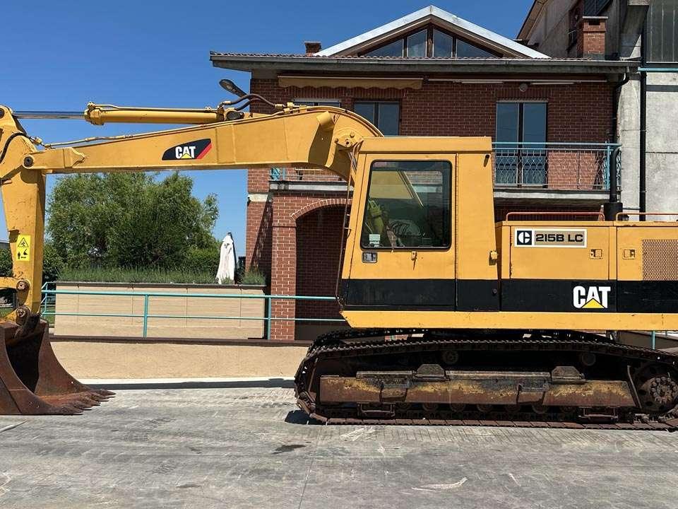 Caterpillar 215B LC Photo 2