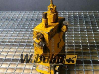 Oil Control JVL1310 en vente par Wibako