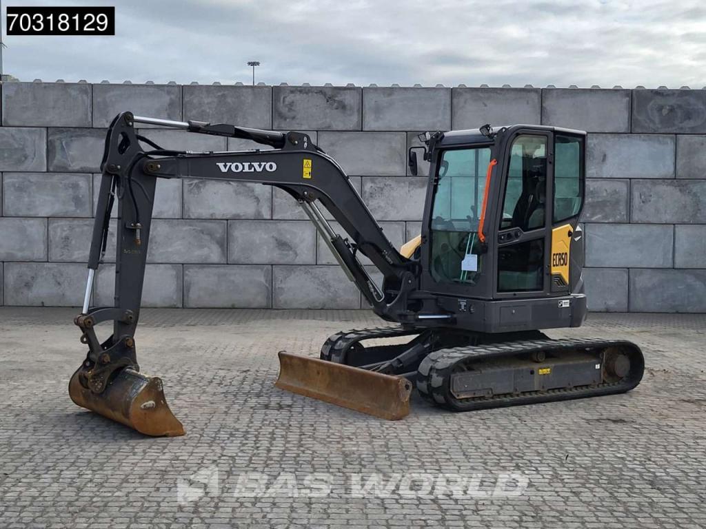 Volvo ECR50 F A/C - 3 Buckets Photo 3