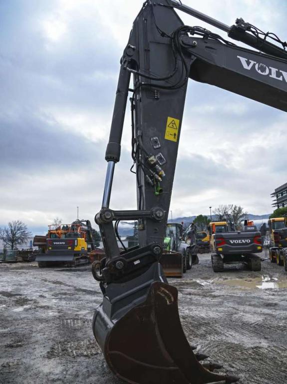 Volvo EC300DNL Photo 7