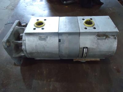 Pompe hydraulique pour Fiat Allis FR35 - codice 73070425 en vente par OLM 90 Srl
