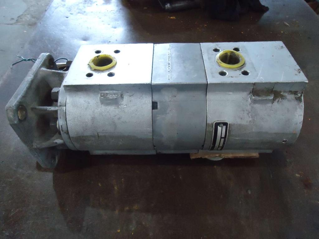 Pompe hydraulique pour Fiat Allis FR35 - codice 73070425 Photo 1