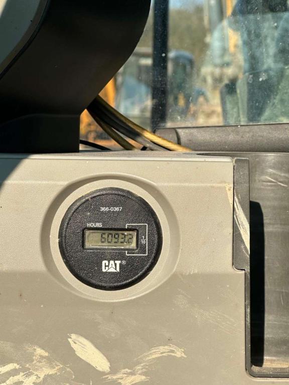 Caterpillar 323FLN Photo 11