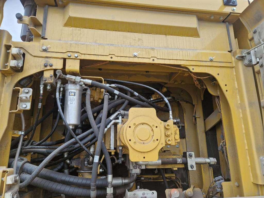 Caterpillar 395 Photo 18
