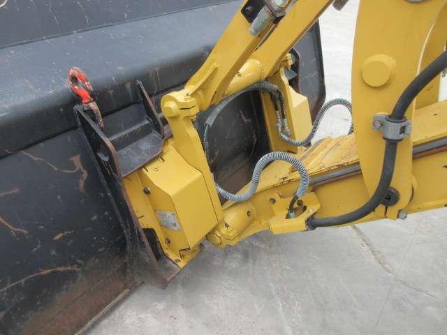 Caterpillar 908 Photo 11