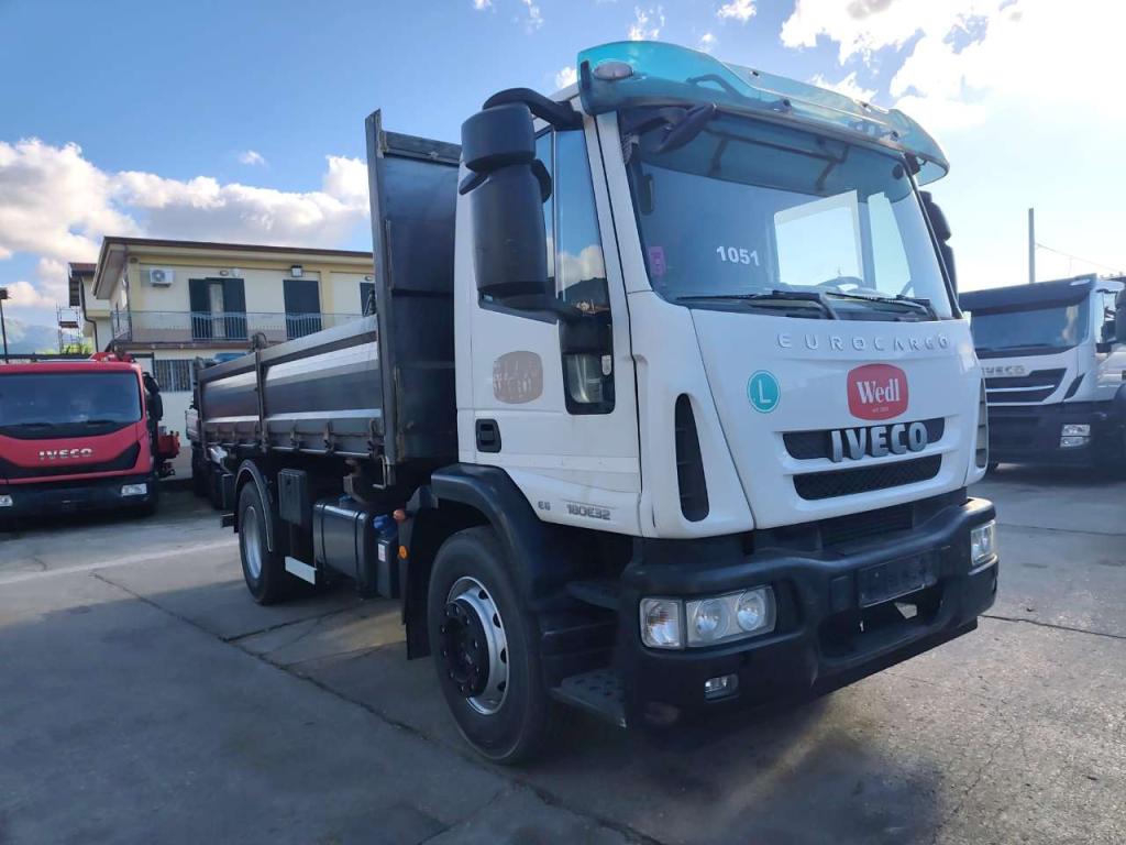 Iveco EUROCARGO 180E32 Photo 16