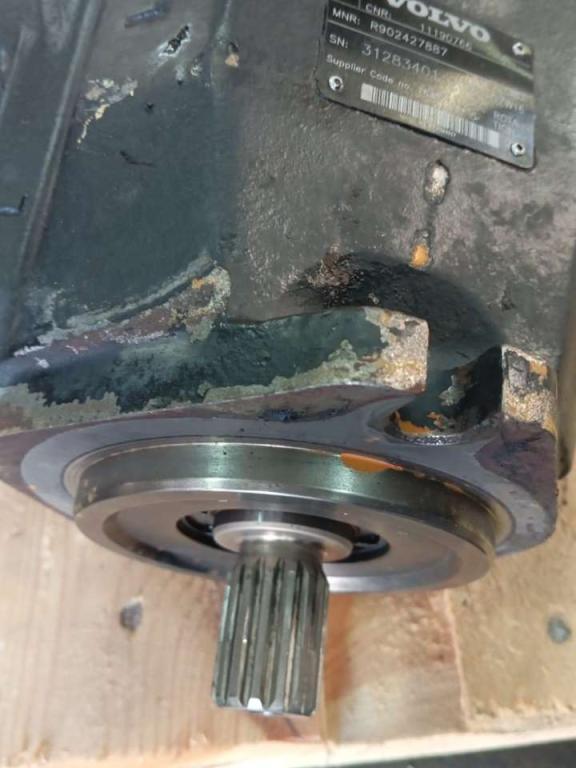 Pompe hydraulique pour Volvo A 30 D Photo 2