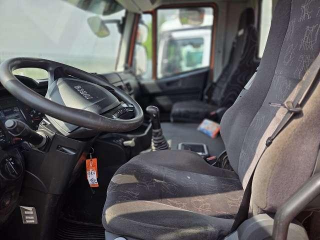 Iveco Stralis AD 260S36 Photo 8
