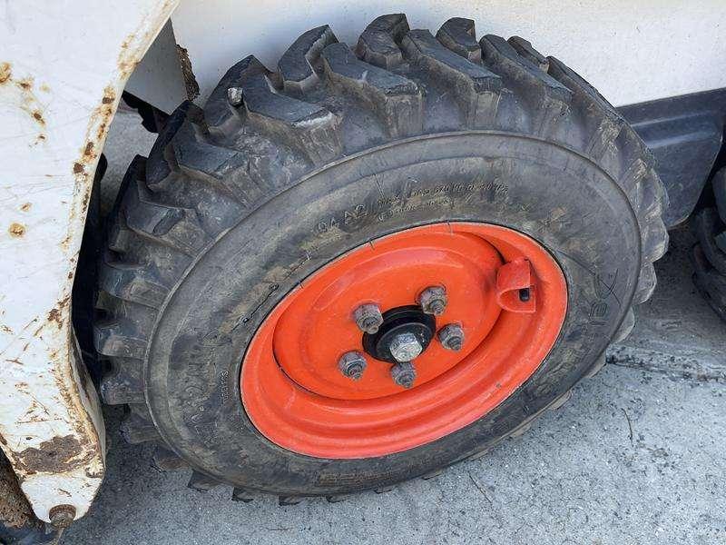 Bobcat S 70 Photo 8