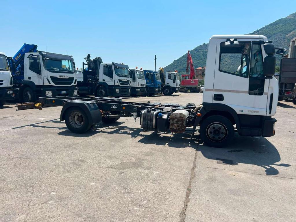 Iveco EUROCARGO 100E18 Photo 11