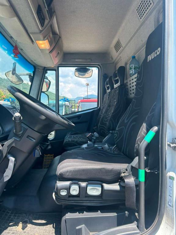 Iveco EUROCARGO 100E18 Photo 23