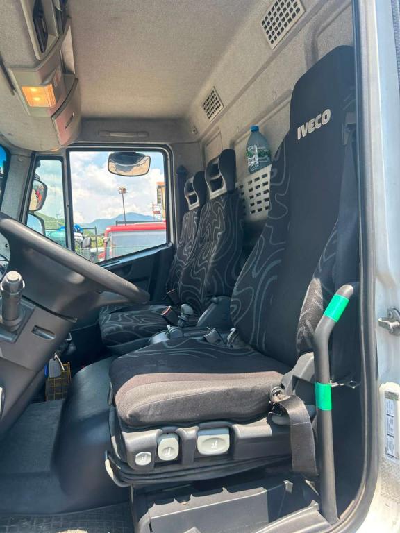 Iveco EUROCARGO 100E18 Photo 29