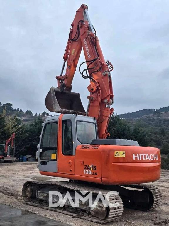 Hitachi ZX130 Photo 2