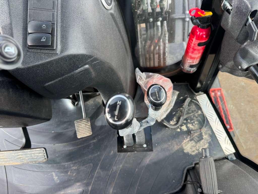 HexL 420x 4WD Photo 14