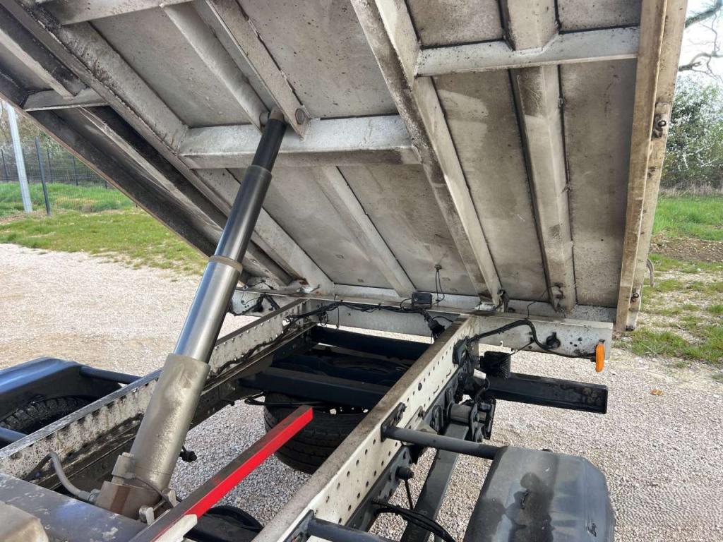 Iveco DAILY 35-120 Photo 21