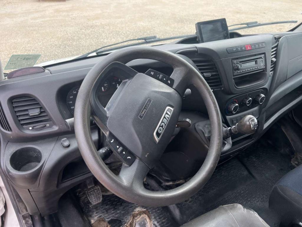 Iveco DAILY 35-120 Photo 23