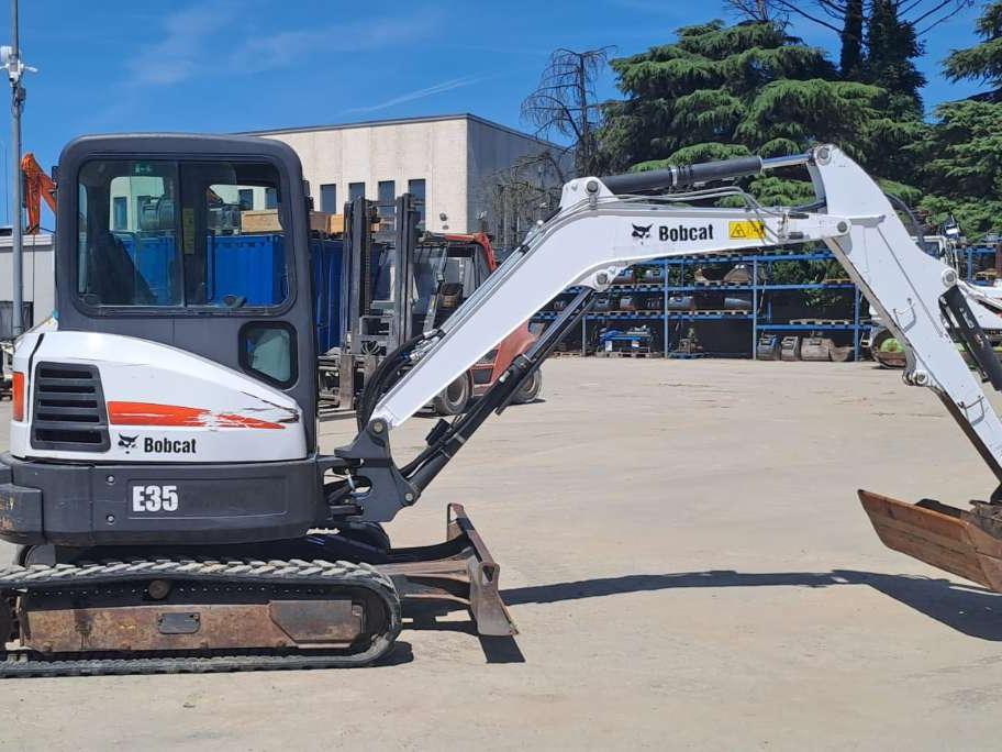 Bobcat E35 Photo 6