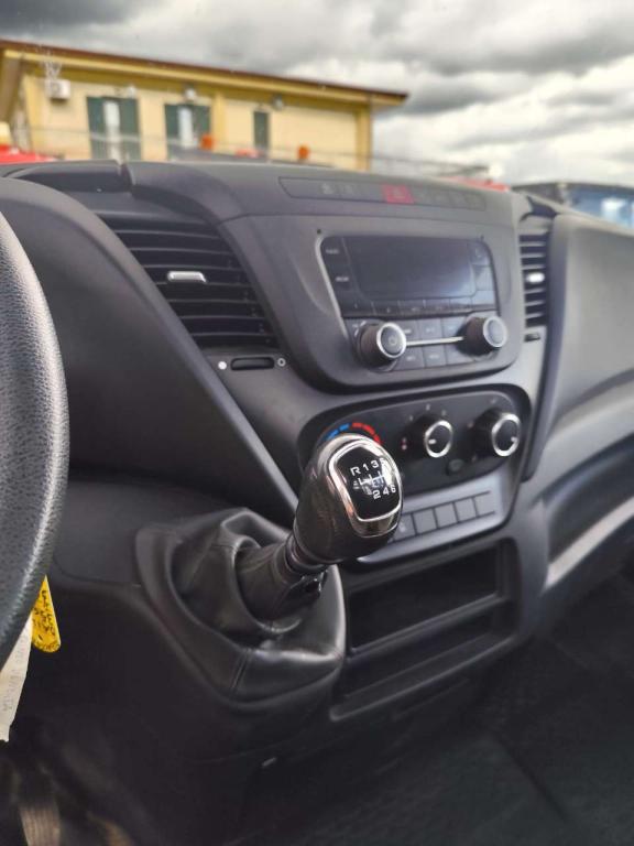 Iveco DAILY 35-140 Photo 15
