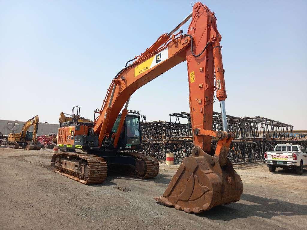 Hitachi ZX470-5G (Abu Dhabi) Photo 3