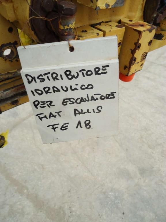 Distributeur hydraulique pour Fiat Allis FE18 Photo 2
