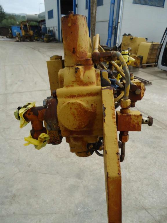 Distributeur hydraulique pour Fiat Allis FE18 Photo 4