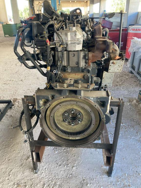 Komatsu SAAA6D125E-5 Photo 3