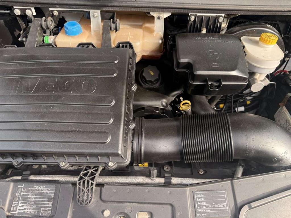 Iveco 35C13 Photo 16