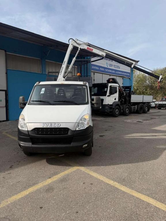 Iveco 35C13 Photo 4