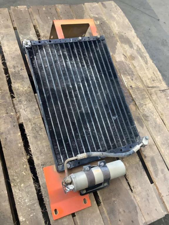 Radiateur climatisation pour Fiat Hitachi EX215 Photo 3