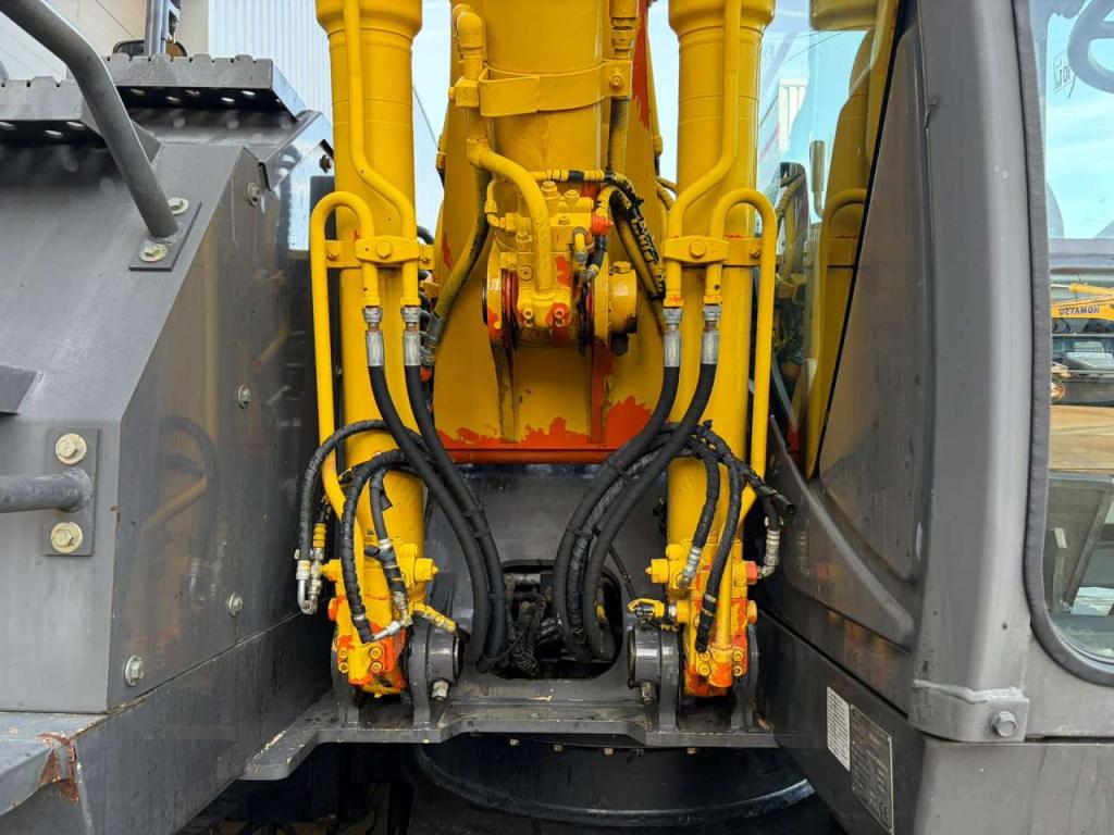 Hitachi ZX140-W3 | German machine Photo 15