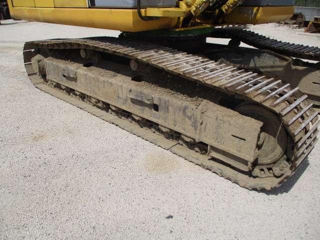 New Holland E215B Photo 10