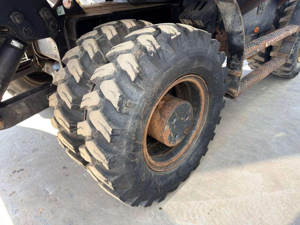 Caterpillar M320F Photo 13