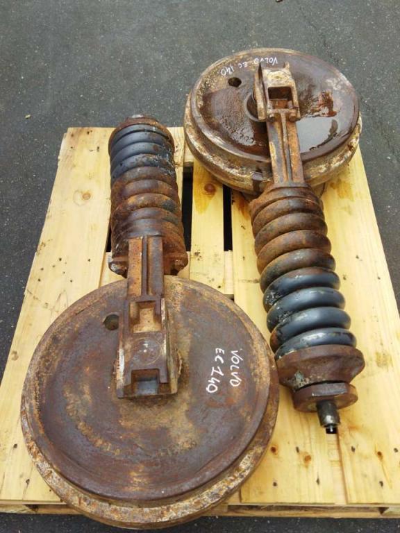 Roue folle pour Volvo Ec 140 Photo 1