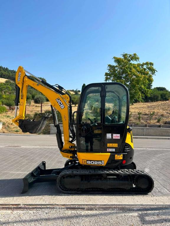 JCB 8025 ZTS Photo 5