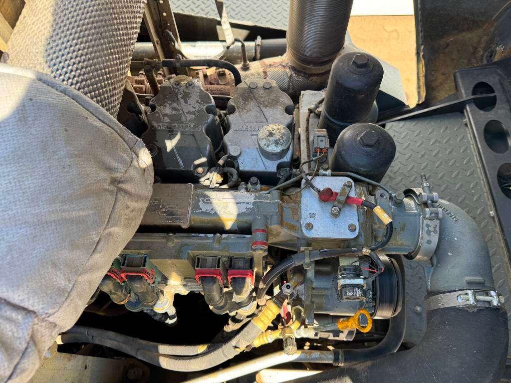 Liebherr L580 - German Machine / Joystick Controls Photo 27
