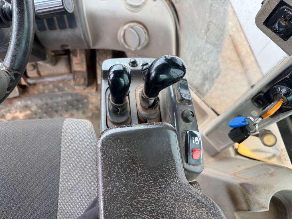 Volvo L110H - Weight System / Backup Camera Photo 9