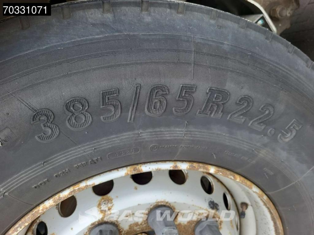 Schmitz SCB*S3T 3 axles Mega Photo 21
