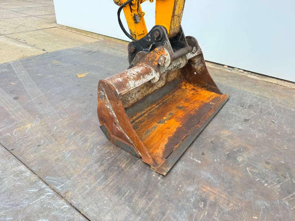 JCB JZ141LC - Automatic Greasing / Hammer Lines Photo 16